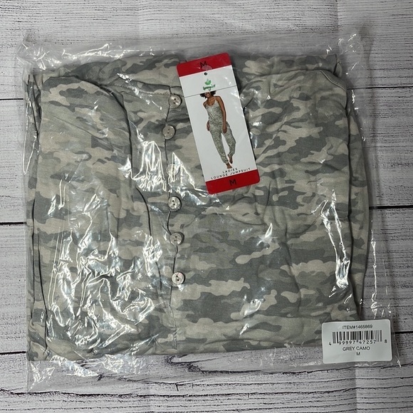 NWT Honeydew Ladies' Sleep Jumpsuit - Picture 6 of 7